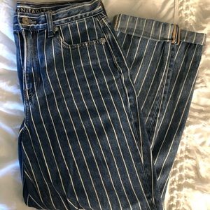 American Eagle Mom Jeans